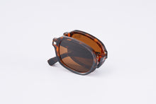 Load image into Gallery viewer, DALEY POLARIZED FOLDABLE SUNGLASSES LEOPARD/TEA