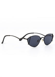 EVERETT CAT EYE SUNGLASSES BLACK/GRY
