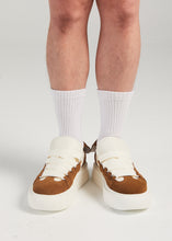 Load image into Gallery viewer, FELTON BROAD SHOELACE SUEDE LEATHER SNEAKER BROWN