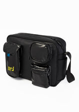 Load image into Gallery viewer, COLTER MULTIPOCKET SLING BAG BLACK