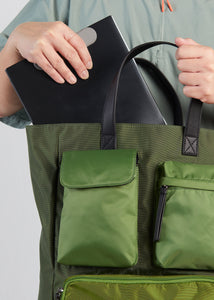CAEDMON MULTIPOCKETS TOTE BAG GREEN