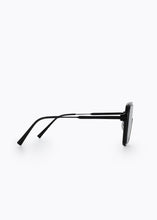 Load image into Gallery viewer, CARDWELL SUNGLASSES BLACK/BLACK