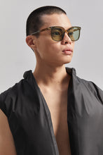 Load image into Gallery viewer, CALEB FOLDABLE SUNGLASSES GREEN/GREEN